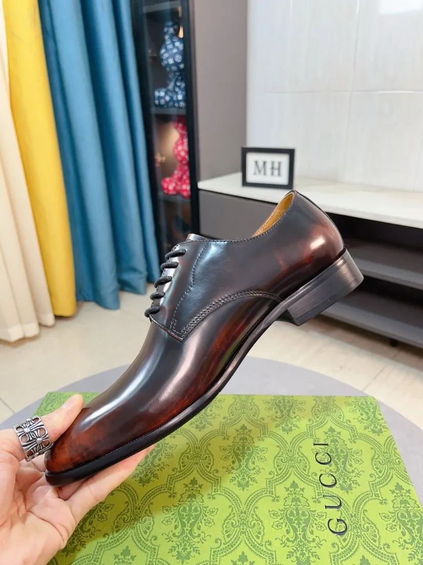 Men's Men's Shoes 💰520🌹🌹Niuli [GUCCI Gucci] A new style of formal men's leather shoes is coming~ The original quality upper is made of patent leather imported from Italy, the leather is soft and delicate, comfortable and soft first-layer cowhide lining, rubber wear-resistant outsole, the shoe shape is dignified and domineering, and the luxury charm cannot be concealed! The natural and free nouveau riche leads the trend. Code number: 38-44